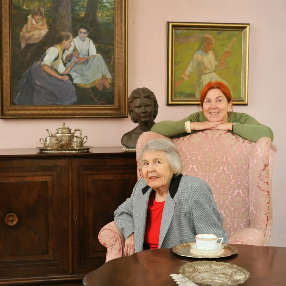 Ljubljansko pohi&scaron;tvo za Tita, &scaron;ejke in cesarja