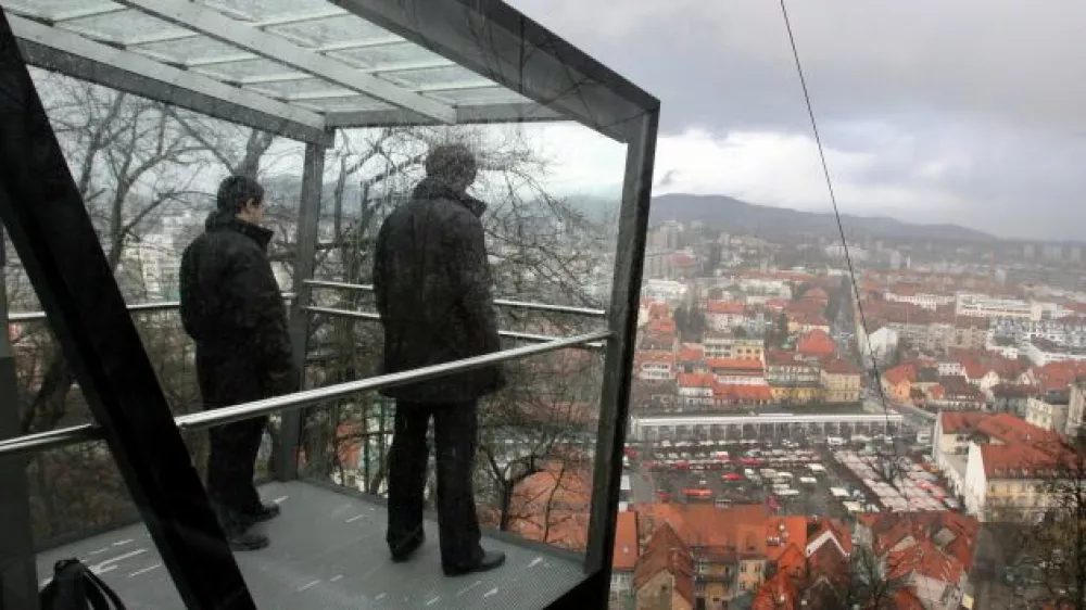 Lubljana 2013 - vzpenjača na ljubljanski grad - panorama - panoramski posnetek- Reportaža v Ljubljani &ndash; , //FOTO: Bojan Velikonja  OPOMBA: ZA OBJAVO V PRILOGI &ndash; DNEVNIKOV OBJEKTIV - REPORTAŽA