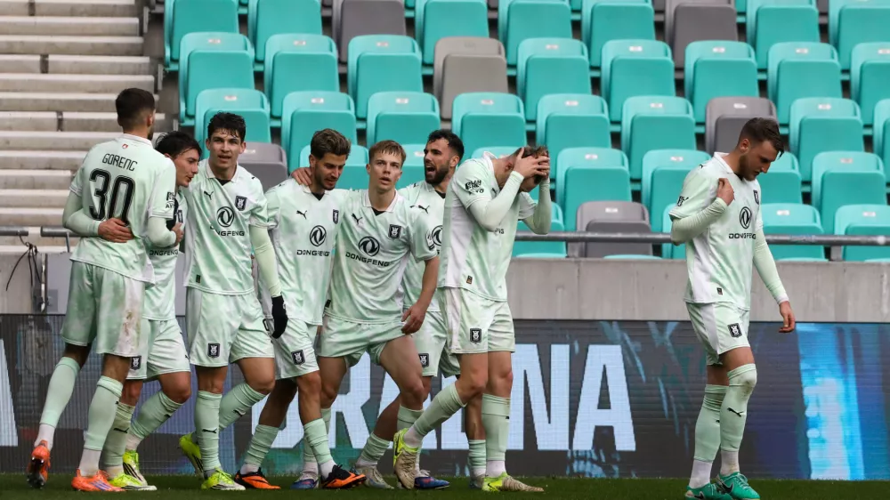 8.2.2026 - stadion Stožice nogomet Olimpija - CeljeFoto: Luka Cjuha