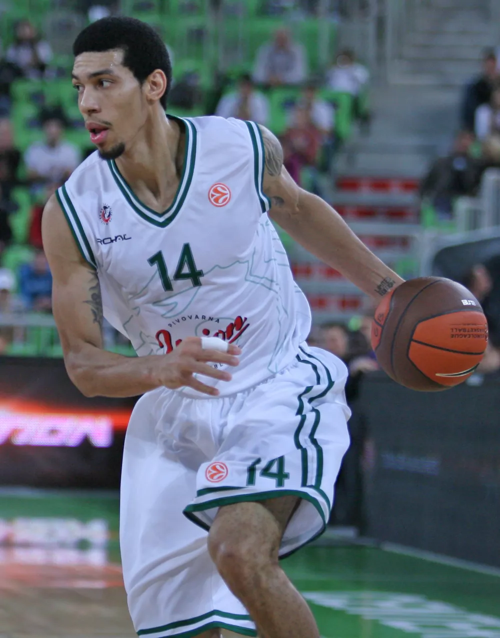 Danny Green (14)- ko&scaron;arka - Union Olimpija: FC Regal Barcelona, evroliga, 1. krog, skupina D:- Ko&scaron;arkarji Uniona Olimpije so dvanajsto sezono evrolige začeli s porazom v dvorani Stožice. S 86:64 (24:19, 41:30, 61:51) so jih premagali igralci Regal Barcelone.//FOTO: Luka Cjuha / Foto: Luka Cjuha