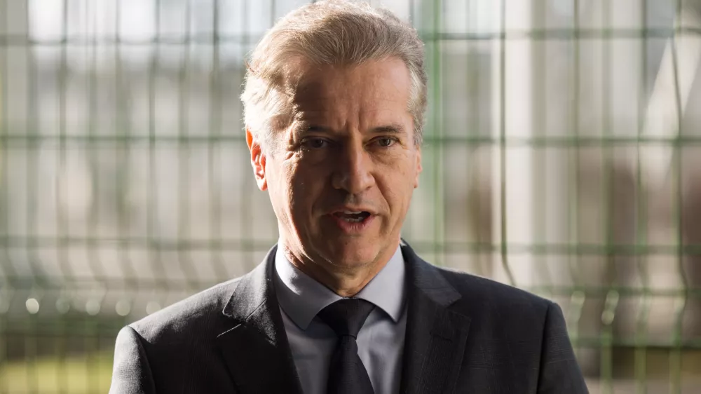 Krsko, Nuklearna elektrarna Krsko.Obisk predsednika vlade Roberta Goloba v NEK-u.