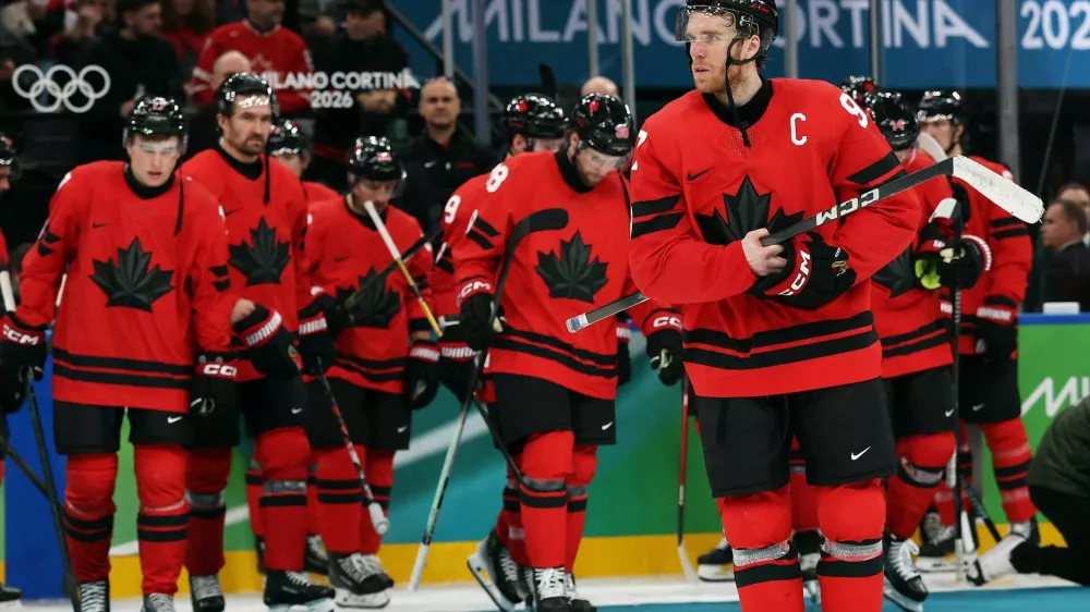 Milano Cortina 2026 Olympics - Ice Hockey - Men's Gold Medal Game - Canada vs United States - Milano Santagiulia Ice Hockey Arena, Milan, Italy - February 22, 2026. Connor McDavid of Canada looks dejected after the match REUTERS/Mike Segar