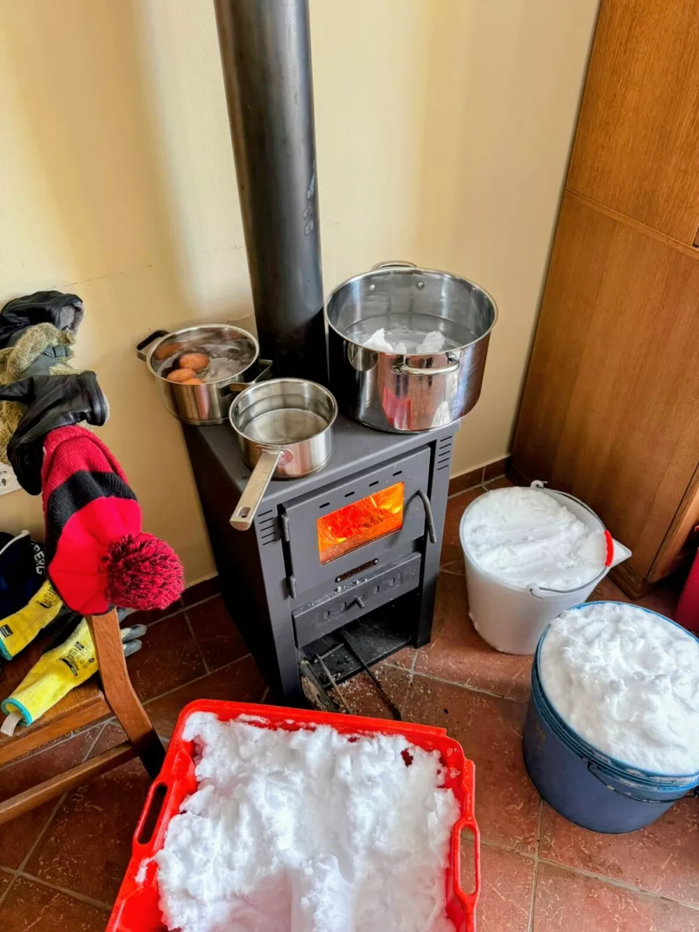 Kronologija spodletele elektrooperacije Snegolom