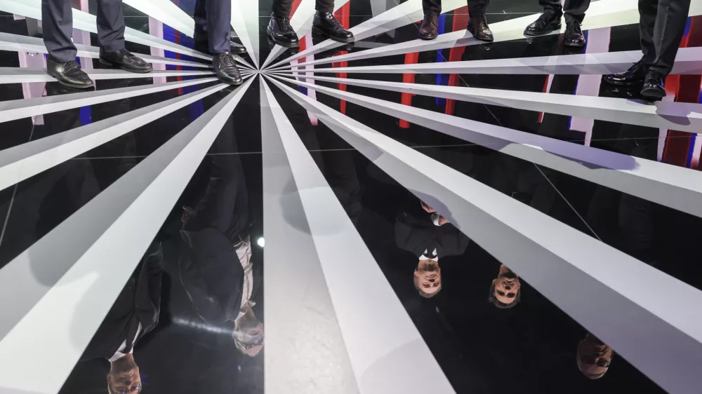 Vladimir Prebilič, Anže Logar, Matjaž Han, Miha Kordi&scaron;, Robert Golob, Luka Mesec- 19.02.2026 - Prvo soočenje predsednikov strank na RTV SLO - parlamentarne volitve 2026//FOTO: Jaka Gasar / Foto: Jaka Gasar