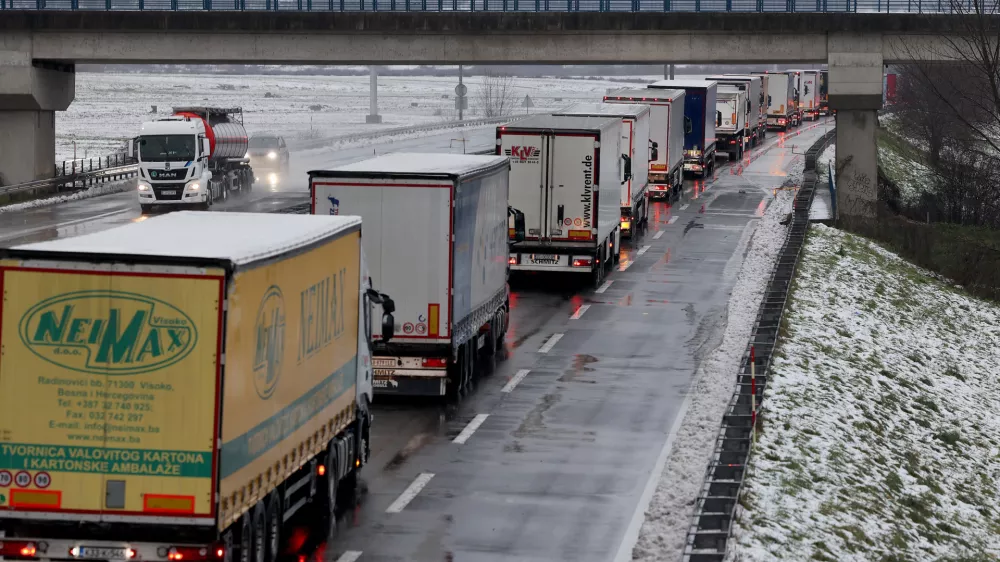 Bregana, tovornjaki, zastoj. Foto: Pixsell