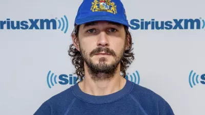 Shia LaBeouf je v baru v New Orleansu uporabljal homofobne žaljivke in napadel več ljudi. F instagram