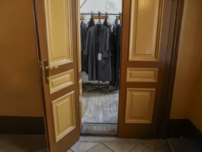 14.10.2025 - simbolična fotografija - sodi&scaron;če - sodstvo - tožilec - tožilstvo - toga - Foto: Luka Cjuha