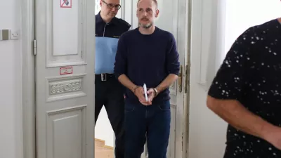 Benjamin Mihelič se je z žrtvijo dogovoril, da ji bo plačal 21.000 evrov od&scaron;kodnine.