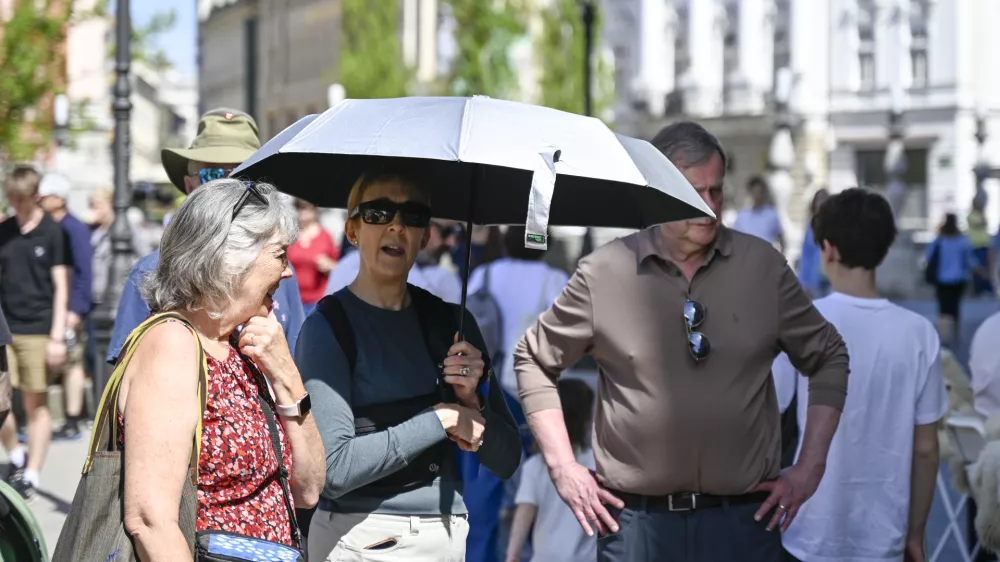 - 7.04.2024 – Vročina v Ljubljani. //FOTO: Nik Erik Neubauer / Foto: Nik Erik Neubauer