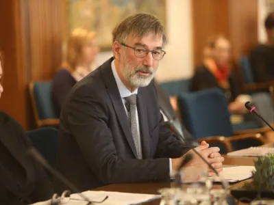 Darjo Felda, kandidat za ministra za vzgojo in izobraževanje- 12.01.2023 - Preoblikovanje vlade Roberta Goloba - predstavitev kandidata za ministra za vzgojo in izobraževanje Darja Felde pred Odborom DZ za izobraževanje, znanost, &scaron;port in mladino//FOTO: Tomaž Skale