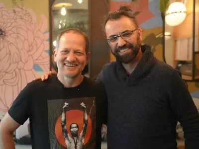 h uugh uihguihuih giuhi ghiwuh iu