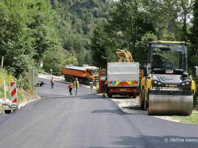 Nadaljevanje del na cesti Krivčevo-Kranjski Rak