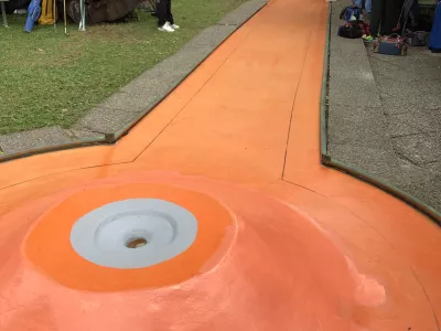 Mnoga mini golf igri&scaron;ča v Sloveniji veljajo za preživeta in jih prera&scaron;ča trava ali pa so jih v preteklosti popolnoma poru&scaron;ili, a na Bledu ni tako. Foto: Eva Branc