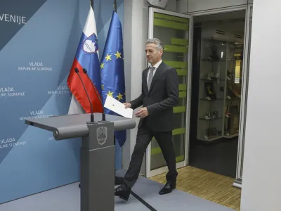 predsednik vlade Robert Golob07.07.2023 - izjava predsednika vlade dr. Roberta Goloba ob odstopu Ministra za zdravje Bešič LoredanaFOTO: Luka Cjuha