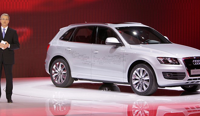 Audijev hibridni avtomobil Q5