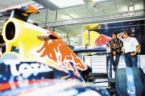 Ali bodo nova pravila le ustavila Sebastina Vettla (na levi) in ekipo Red Bull?
