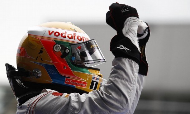 Hamiltonu razburljiva dirka na Nürburgringu, Vettel na domačih tleh le četrti