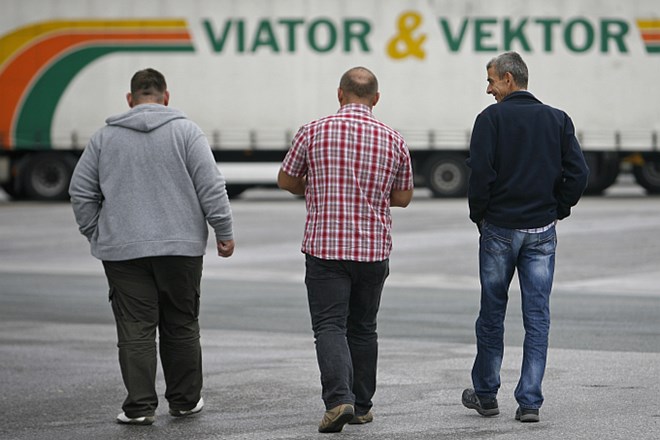 Foto: Banke upnice zavrnile dogovor, Viator & Vektor bo začel z insolventnimi postopki