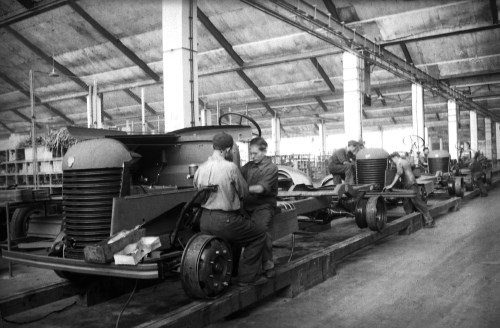 TAM je po vojni  sčasoma  postal največji proizvajalec tovornjakov in avtobusov v Jugoslaviji.