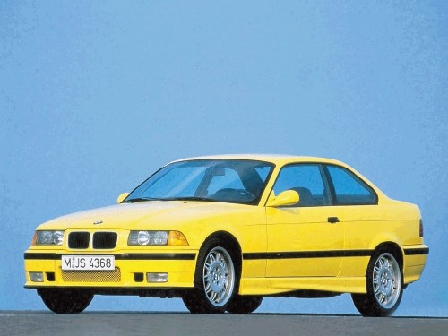 BMW 3 - 651. Leta 1975 so pri BMW-ju prenehali izdelovati modele z oznako 2002 in poslali na trg modele z oznako 3, ki jih v...