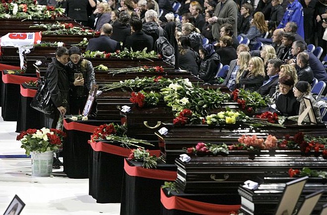 Foto: Žalna slovesnost za hokejiste, ki so v sredo v letalski nesreči izgubili življenje