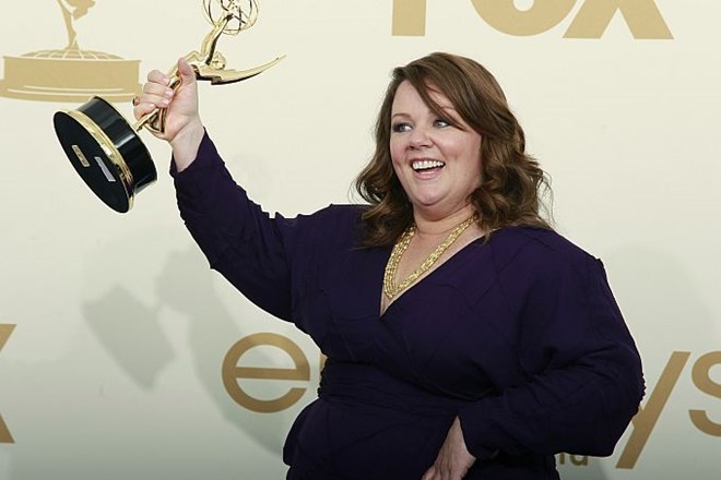 Emmyja za glavno žensko vlogo v komični nanizanki pa Melissa McCarthy za vlogo Molly Flynn v nanizanki Mike