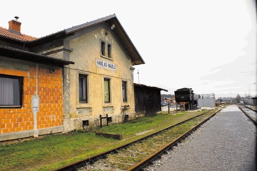 Železniška postaja Naklo