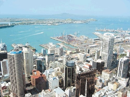 Auckland (Nova Zelandija): Za mnoge presenetljivo tretje mesto so si Novozelandci zaslužili predvsem zaradi vztrajnega...