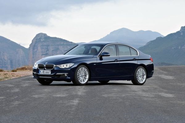 BMW serije 3 - sredi februarja prihodnje leto v Slovenijo prihaja večja, lažja in bolj varčna šesta generacija serije 3. Po...