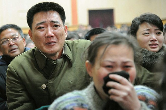 Severna Koreja v solzah: Umrl je naš ljubljeni vodja