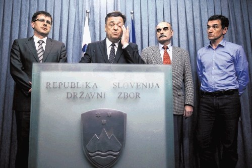 Zoran Janković je  odločitev Državljanske liste, da stranka ne gre v koalicijo in da ga njihovi poslanci ne bodo podprli,...