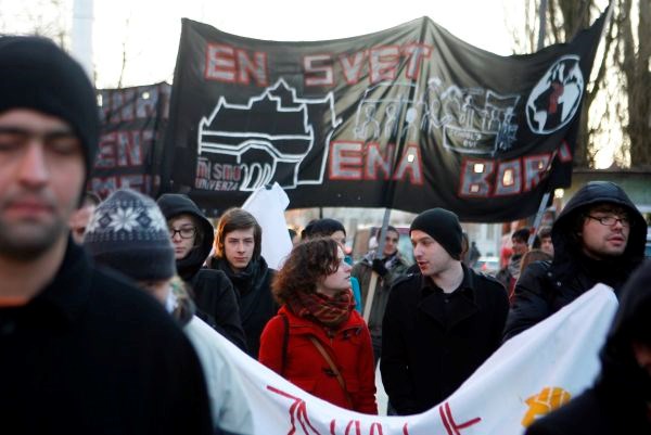Foto: Protest proti ukinitvi štipendij, Pejovnik obljubil rešitev problema