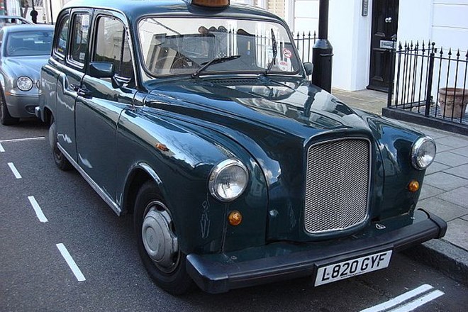 Kočije Hackneyja, kakor nekateri imenujejo londonske črne taksije, predstavljajo del spoznavanja Londona oziroma so v zadnjih...