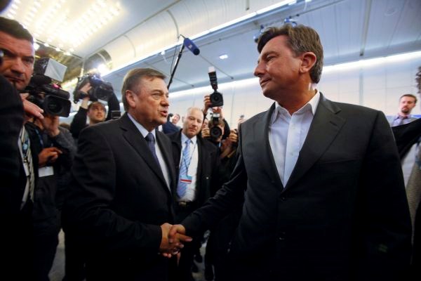 Predsednik stranke SD, ki bo odslej  "izkušena, močna in državotvorna opozicija" Borut Pahor z Zoranom Jankovićem.