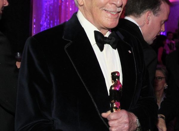 Oskarja za najboljšega stranskega igralca se je razveselil 82-letni Christopher Plummer (film Začetniki).