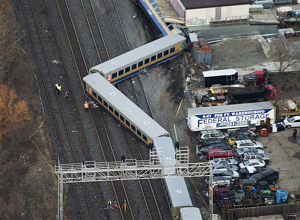 V Kanadi iztiril vlak: tri smrtne žrtve in 45 ranjenih