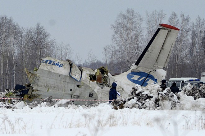 Foto: V Sibiriji strmoglavilo rusko potniško letalo