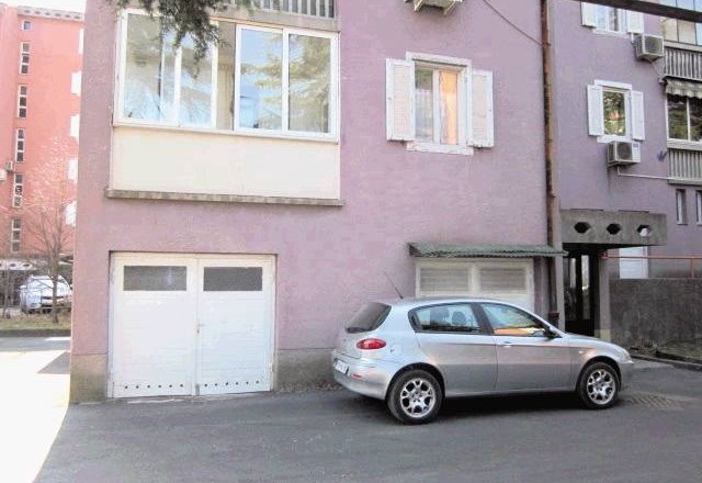 Stanovanje v Kopru na dražbi zaradi napake za 8330 evrov