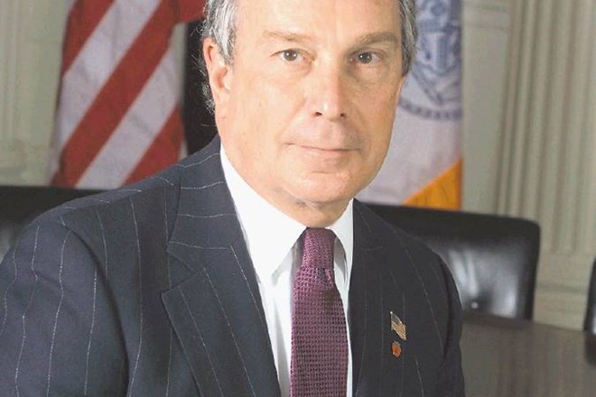 Newyorški župan Bloomberg  uvaja hišna  pravila za kajenje