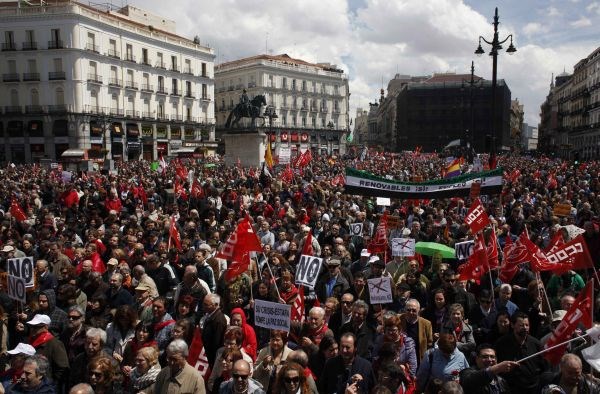 Foto: V Grčiji in Španiji množična zborovanja ob prazniku dela