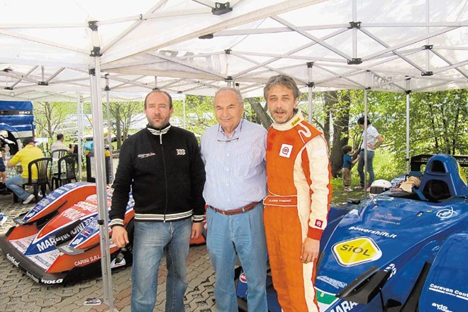 Vladimir Stankovič (desno, na fotografiji v sredini lastnik moštva Enzo Osella): Zame je super, da treniram skupaj z...