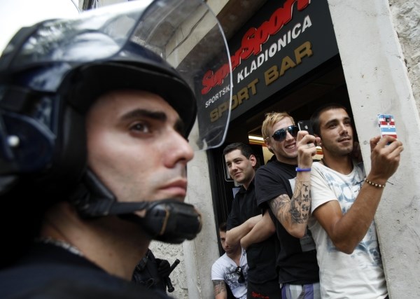 Parada ponosa v Splitu letos minila brez incidentov; policija pridržala okoli 40 oseb