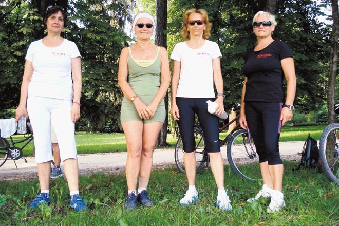 Od leve proti desni so Carmen Pihler, Marija Švara, Irena Mlakar - Toman in Ana Medved.
