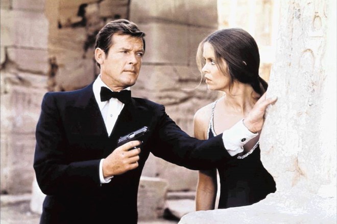 Pol stoletja filmskega Jamesa Bonda