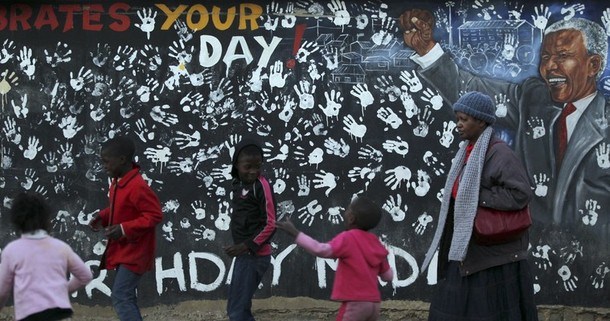 Danes storite kakšno dobro delo: Nelson Mandela praznuje 94. rojstni dan