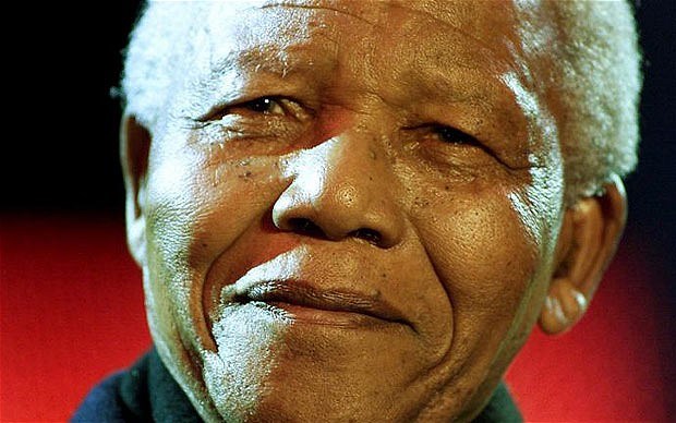 Nelson Mandela praznuje 94. rojstni dan.