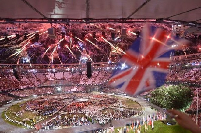 V Londonu so se začele olimpijske igre: prireditelji presenetili s prižigalci ognja