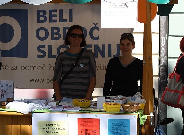 Foto: Na Prešernovem trgu pisani bazar nevladnih organizacij