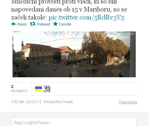 Nekateri uporabniki so na twitterju objavljali fotografije s trga Leona Štuklja, da bi pokazali, kako nizka udeležba je na...