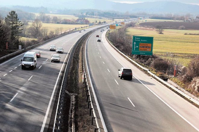 Medtem ko si v Ilirski Bistrici želijo priključka nove avtoceste čim bližje Postojni in s tem Ljubljani, v Postojni še eni...